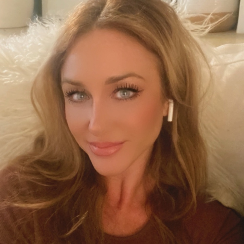 Meet your Posher, Elyse